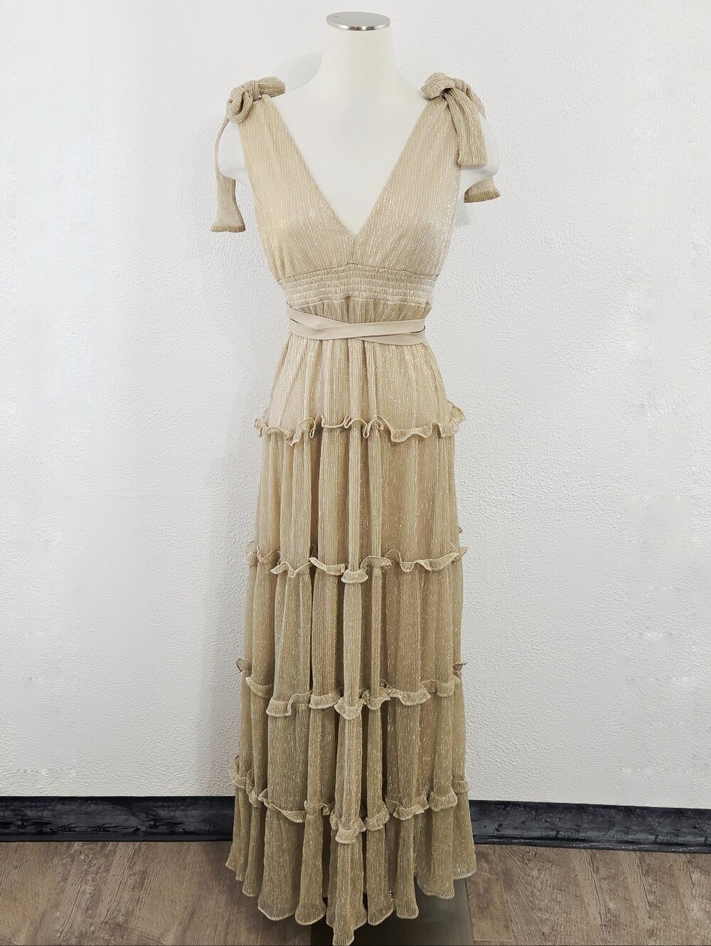 A Loves A Metallic gold Crepe formal dress Sleeveless Deep V-Neck maxi womens XS - Picture 2 of 8